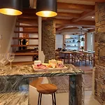 Апартаменти Miremont - Year